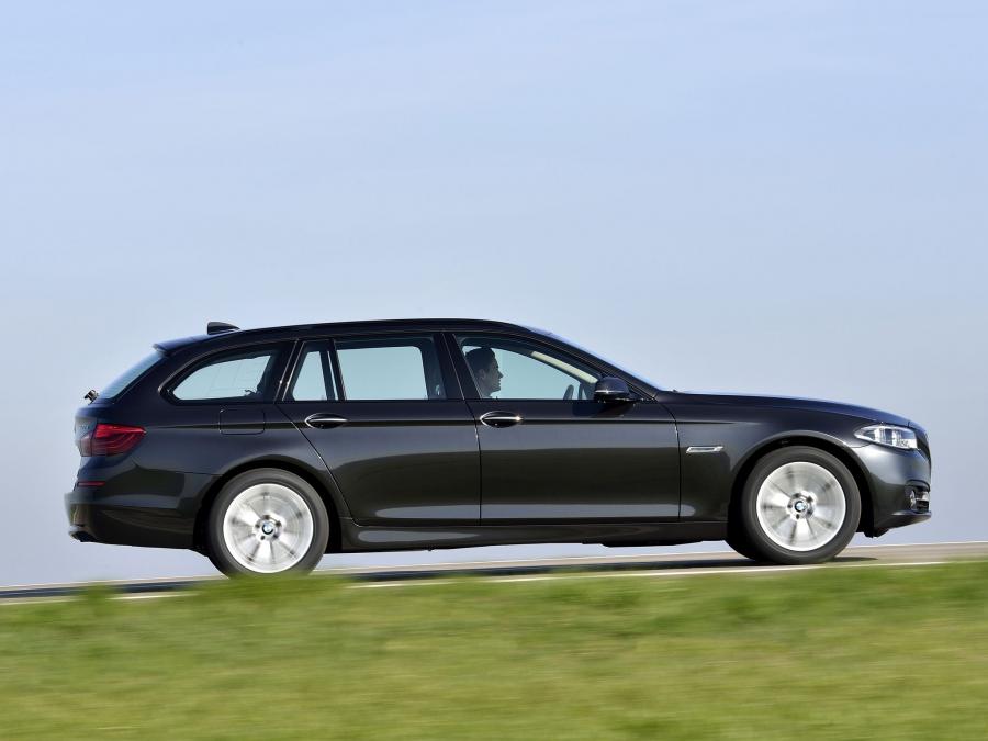  BMW 520d Touring 2013 года  (фото 14 из 17)